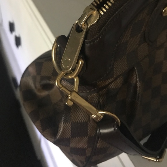 Louis Vuitton Trevi Bag - Picture 4 of 8